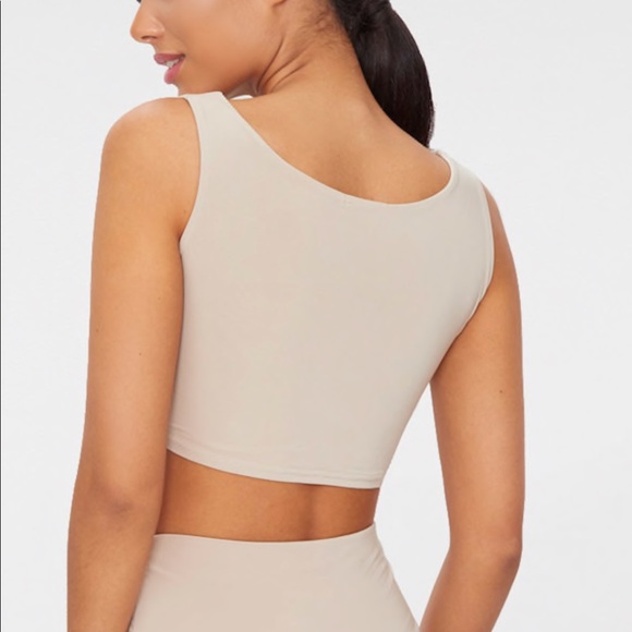 NWT PRETTYLITTLETHING NUDE SLINKY SQUARE CROP TOP - Picture 5 of 5